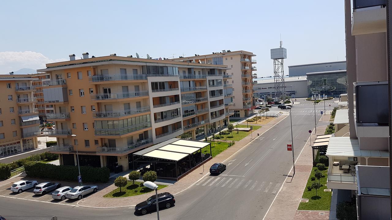 Piano Apartments Delta City Podgorica Exteriör bild